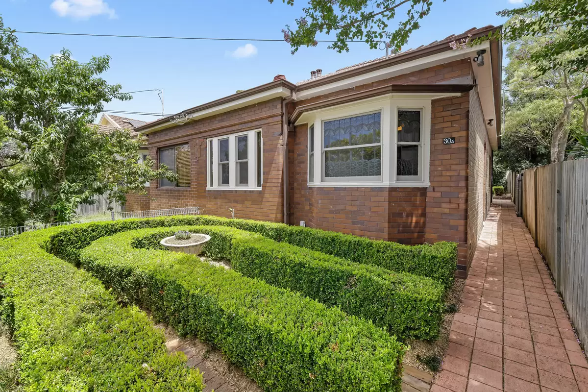 30A Kenilworth Street, Croydon Auction by Rich & Oliva - image 1