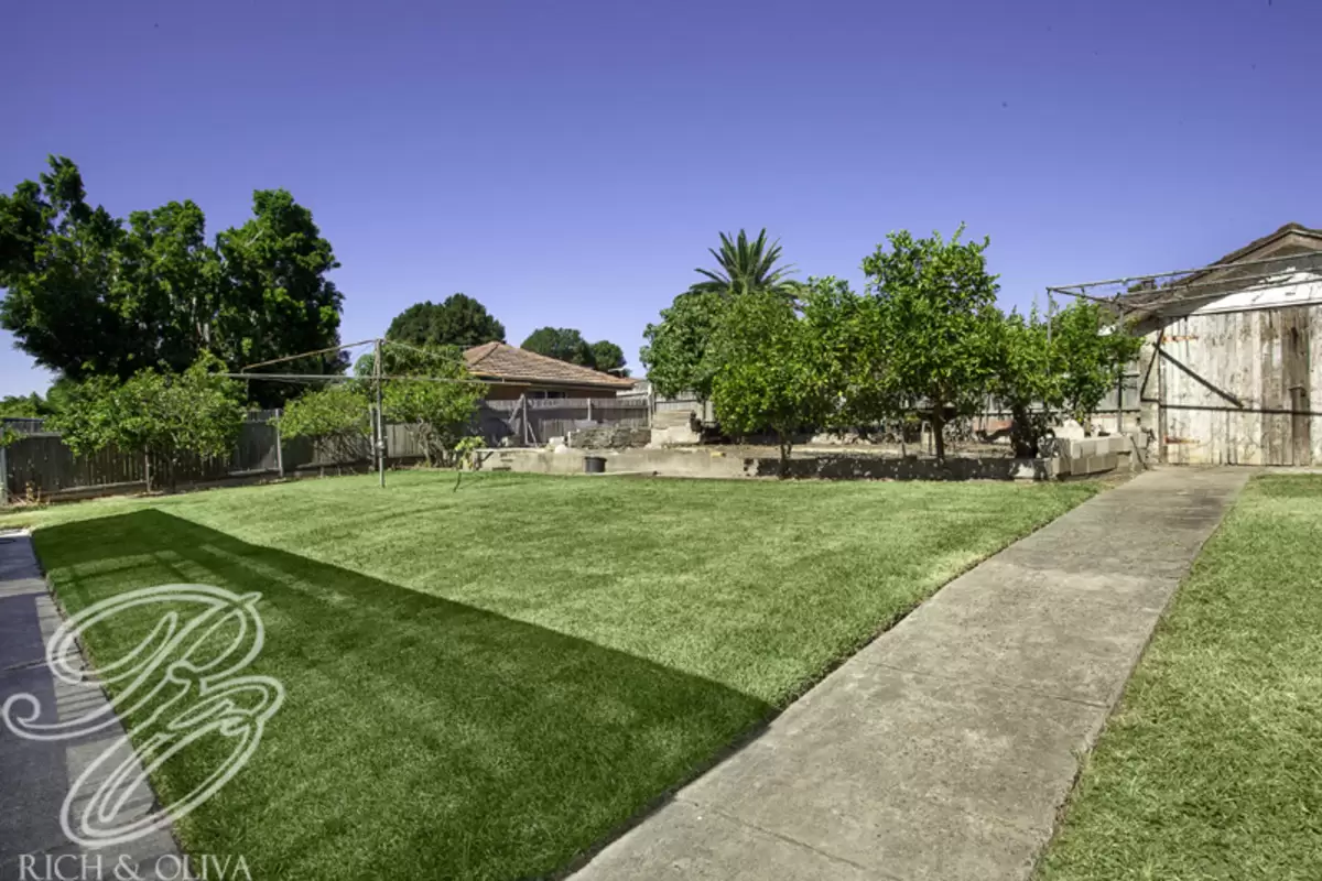 9 Claremont Road, Burwood Heights Sold by Rich & Oliva - image 7