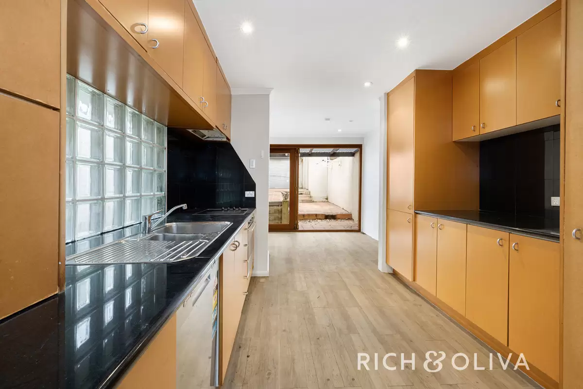 340 Cleveland Street, Surry Hills Leased by Rich & Oliva - image 3