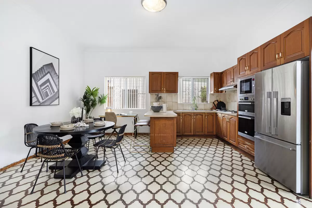 17 Trevenar Street, Ashbury Auction by Rich & Oliva - image 8