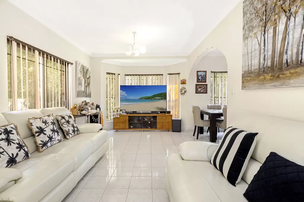1/30 Tintern Road, Ashfield Auction by Rich & Oliva