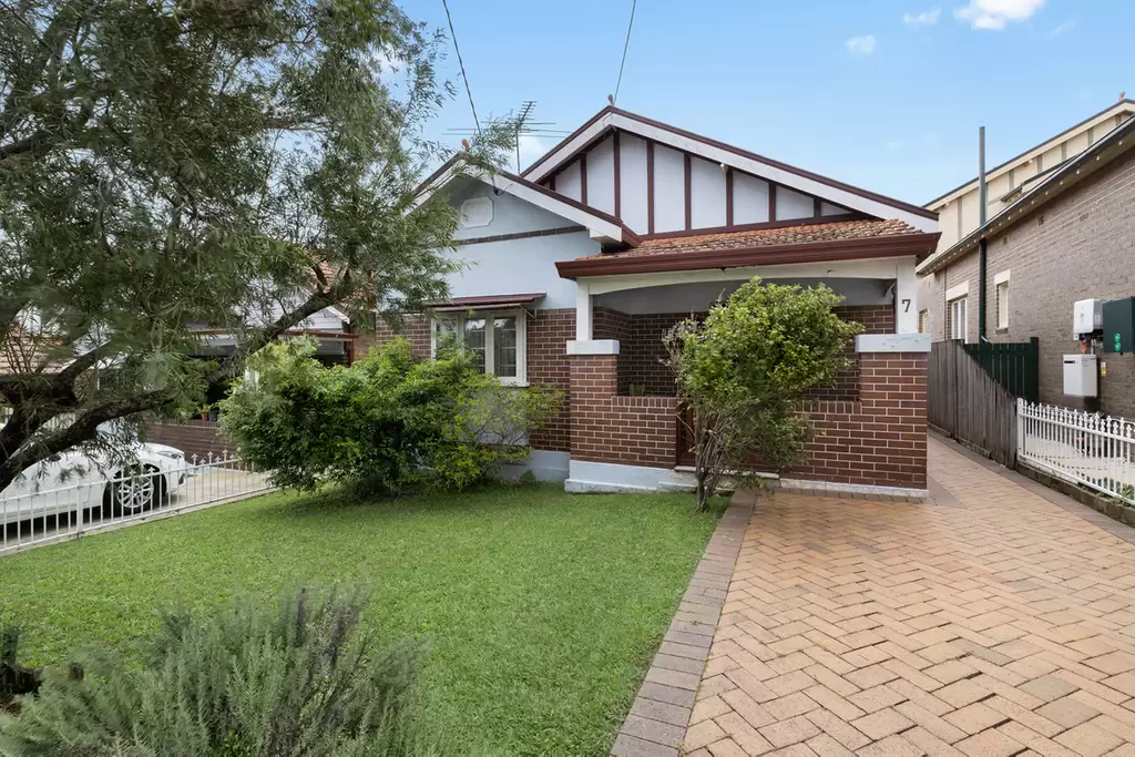 7 Austin Avenue, Croydon Auction by Rich & Oliva