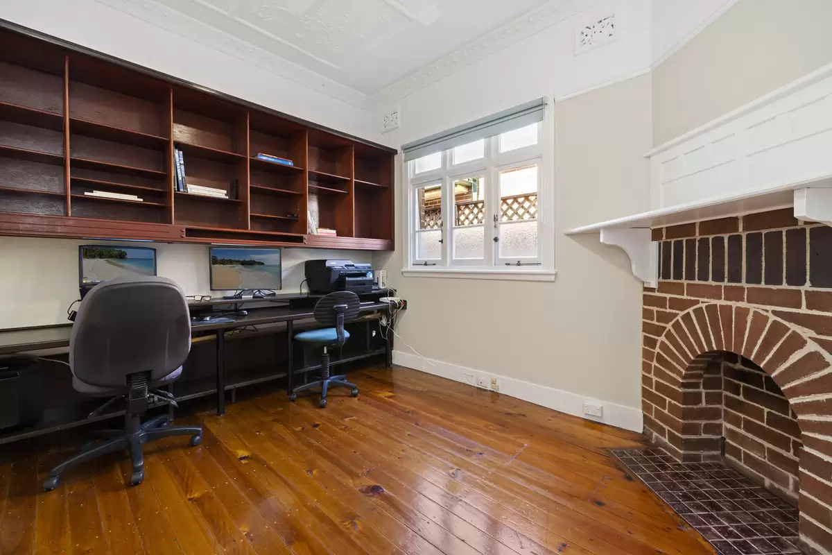 24 Lucas Road, Burwood Auction by Rich & Oliva - image 5