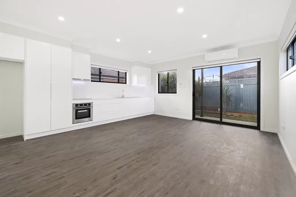 1/50 Endeavour Road, Georges Hall For Lease by Rich & Oliva