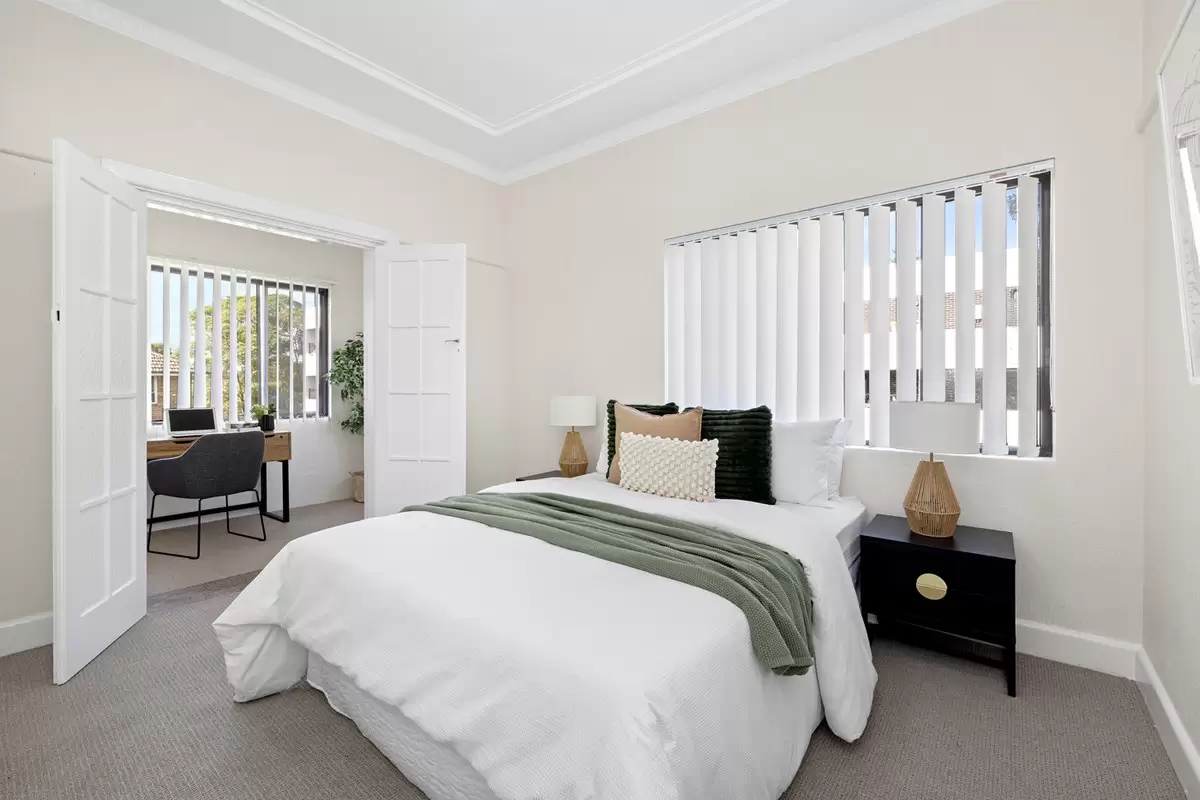 1-4/89 The Crescent, Homebush West Auction by Rich & Oliva - image 4