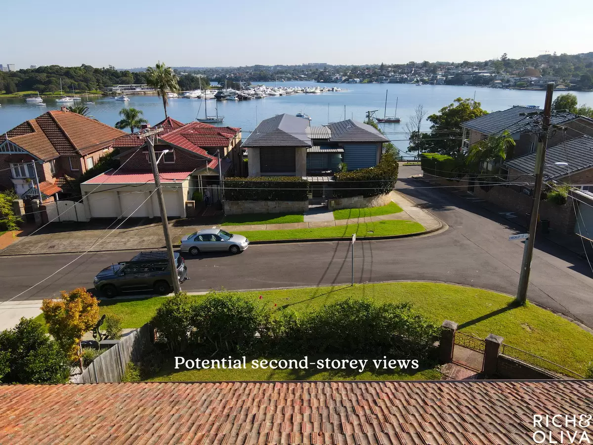 1 Checkley Street, Abbotsford Auction by Rich & Oliva - image 2