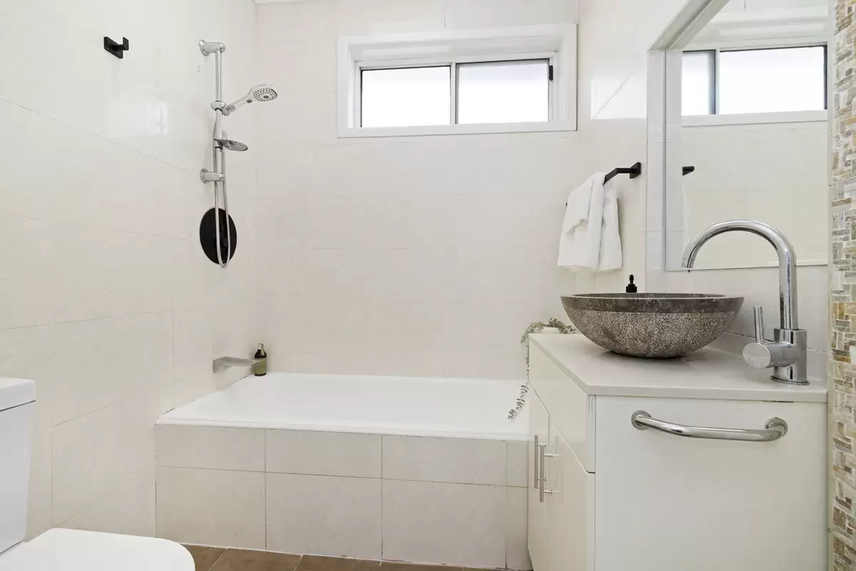 2 Fountain Avenue, Croydon Park For Sale by Rich & Oliva - image 4
