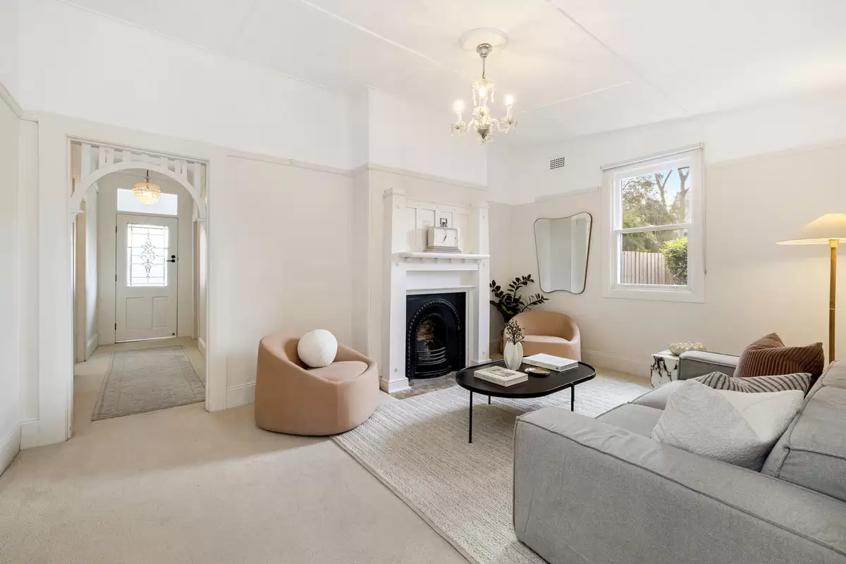 12 Lion Street, Croydon For Sale by Rich & Oliva - image 7