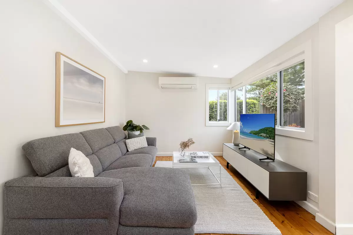 12 Lion Street, Croydon For Sale by Rich & Oliva - image 8