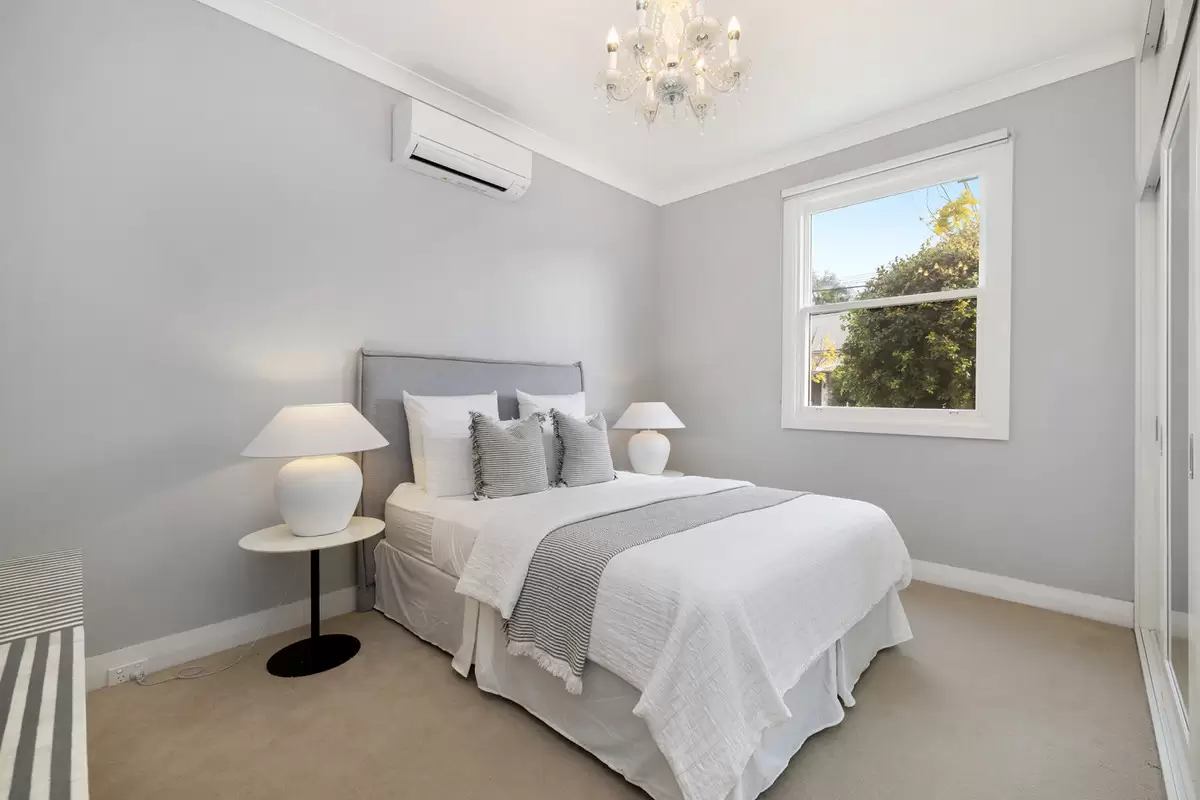 12 Lion Street, Croydon For Sale by Rich & Oliva - image 2