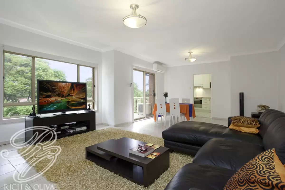 11/3A Queensborough Road, Croydon Park Sold by Rich & Oliva - image 1