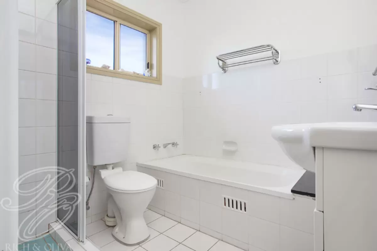 11/3A Queensborough Road, Croydon Park Sold by Rich & Oliva - image 6