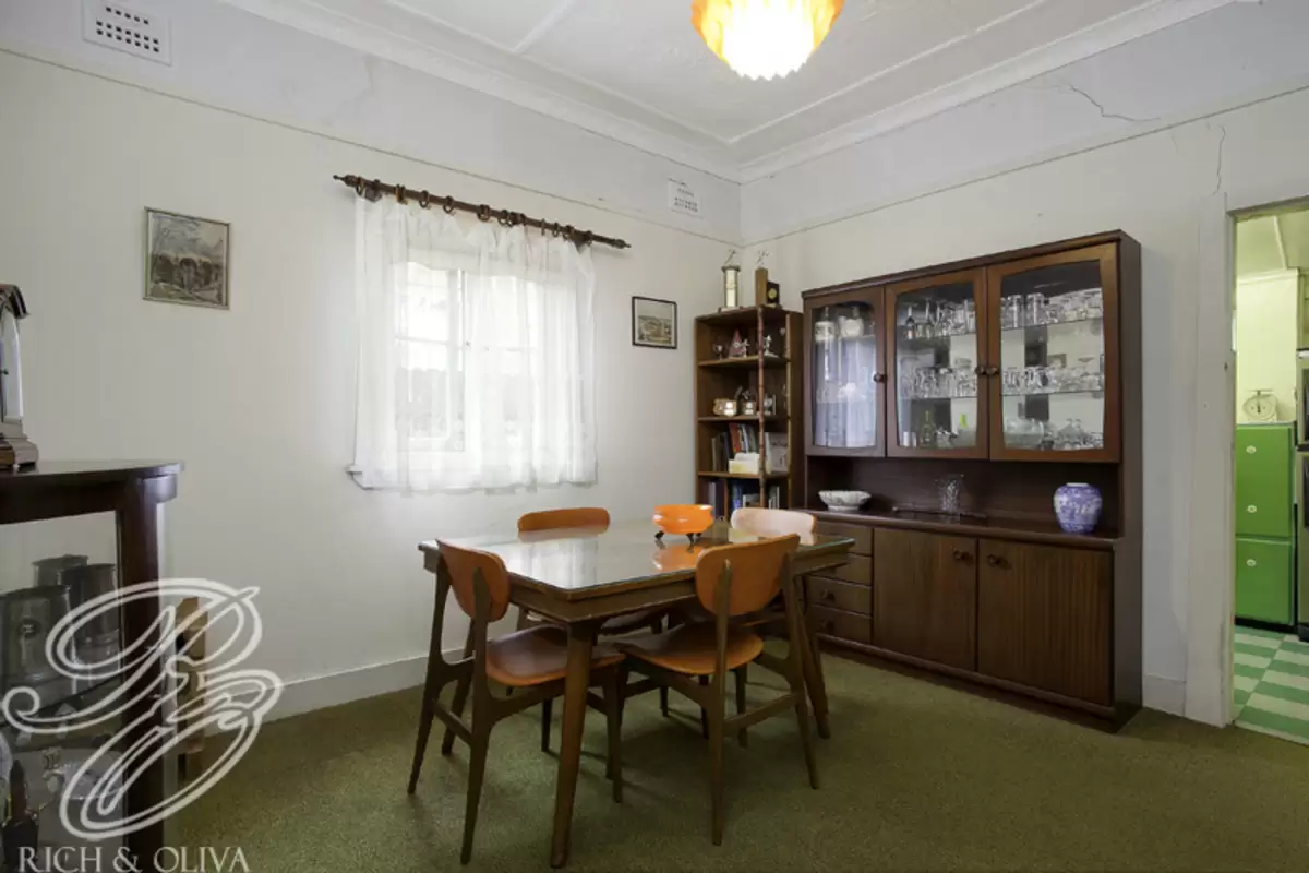 12 Hampton, Croydon Park Sold by Rich & Oliva - image 5