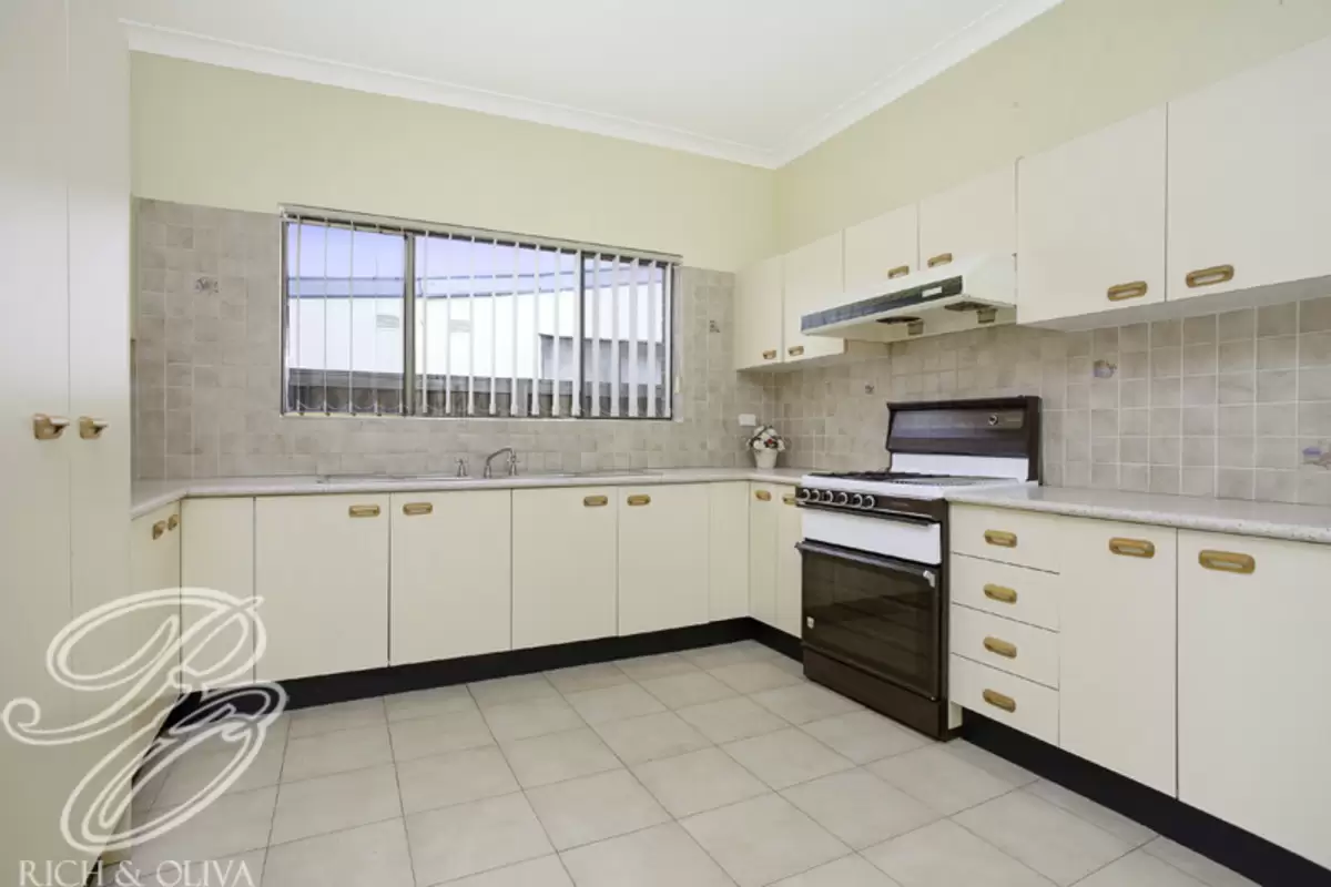 34 Balmoral Avenue, Croydon Park Sold by Rich & Oliva - image 3