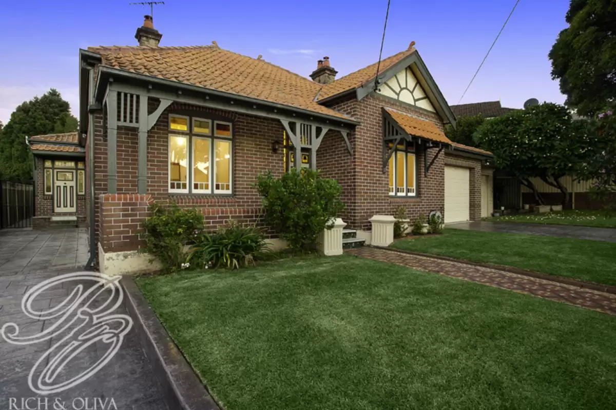98 Brighton Street, Croydon Park Sold by Rich & Oliva - image 1