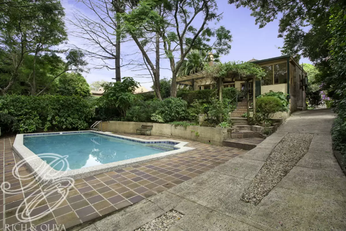 15 Appian Way, Burwood Sold by Rich & Oliva - image 12