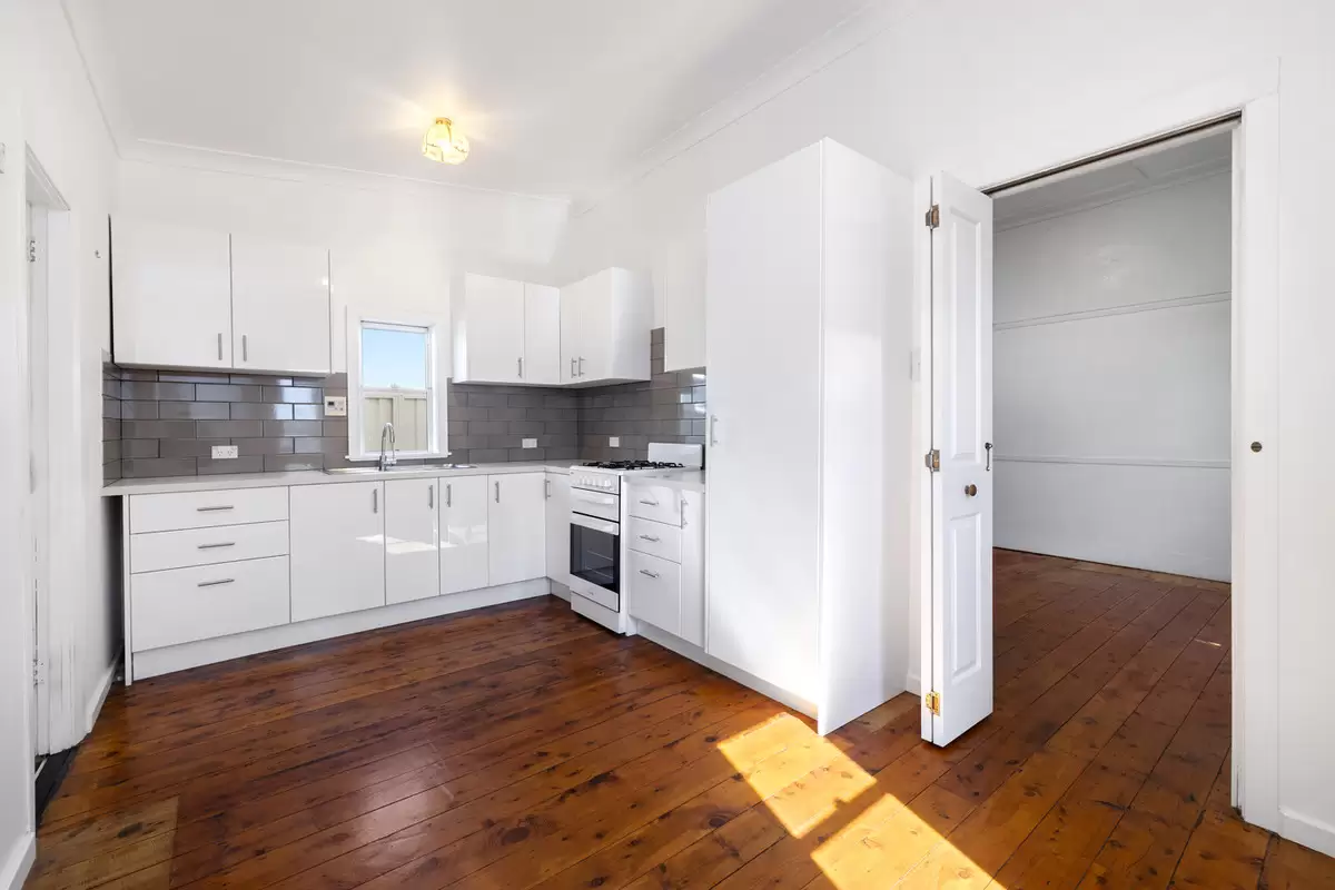 202 Burwood Road, Croydon Park Sold by Rich & Oliva - image 5