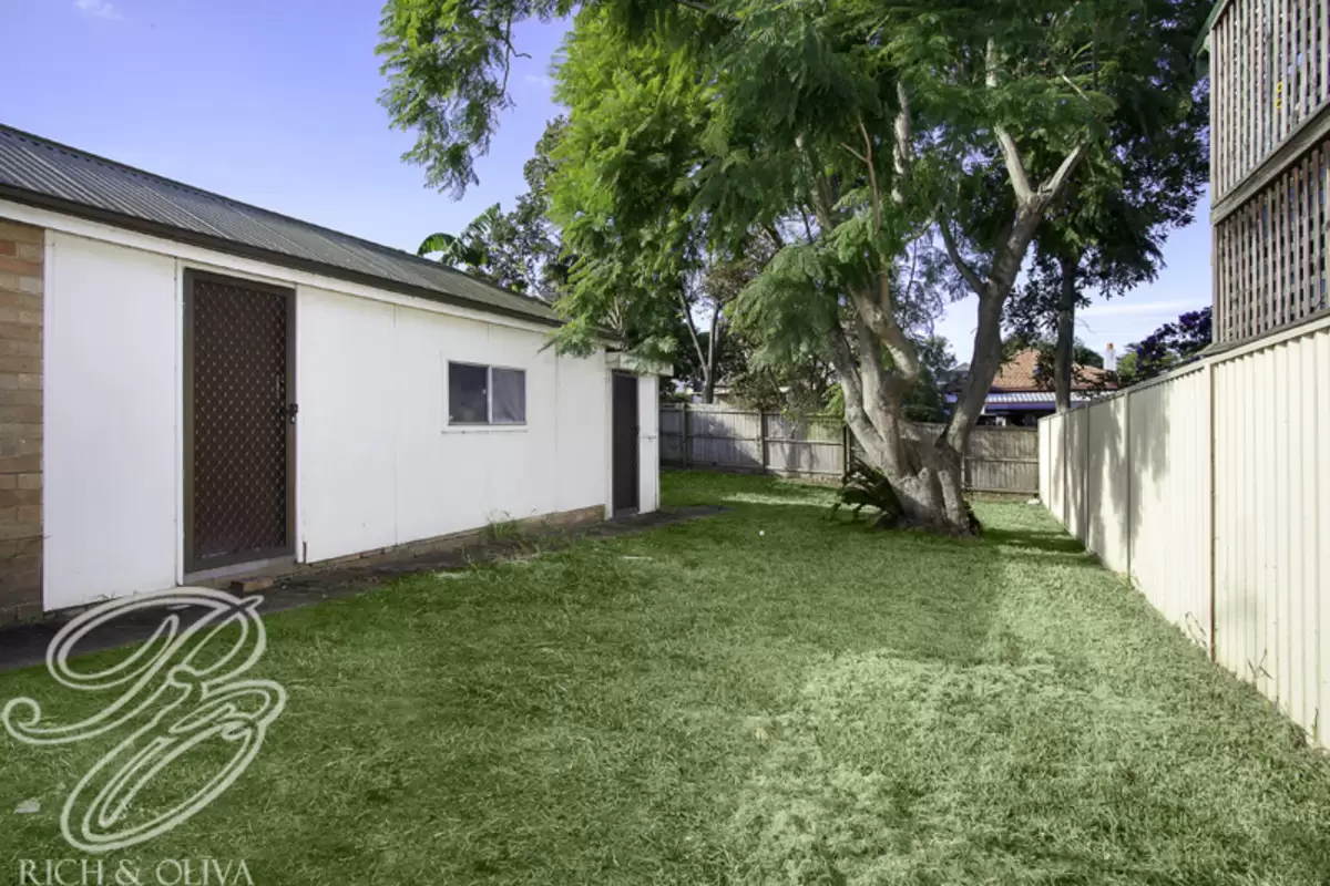 8 Badminton Road, Croydon Sold by Rich & Oliva - image 2