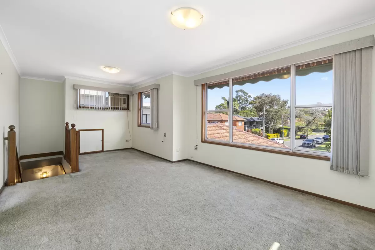 14 Rhonda Place, Concord Sold by Rich & Oliva - image 8