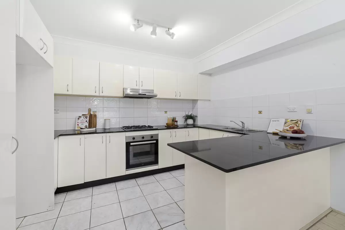 10/20 Fitzgerald Crescent, Strathfield Sold by Rich & Oliva - image 5