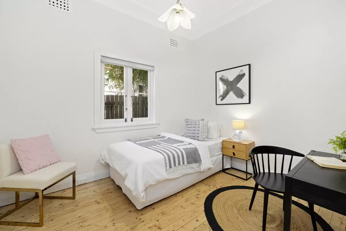 8 Rostherne Avenue, Croydon For Sale by Rich & Oliva - image 6