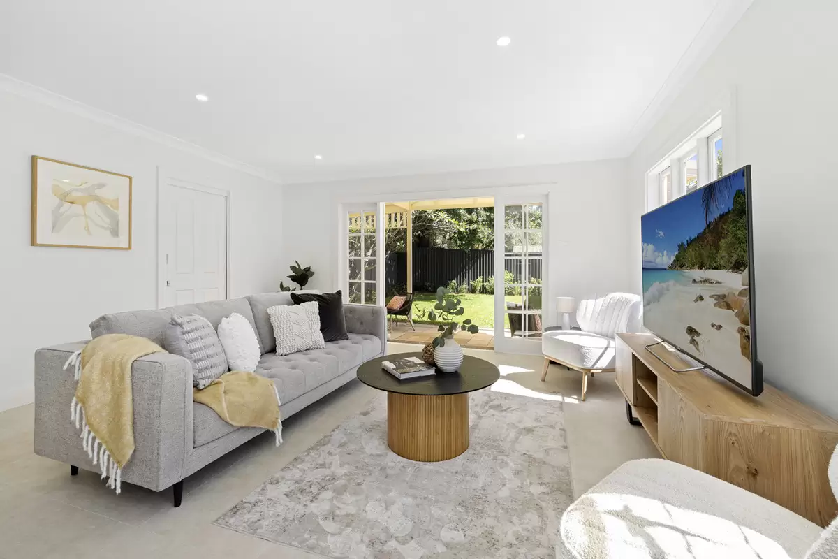 8 Rostherne Avenue, Croydon For Sale by Rich & Oliva - image 13