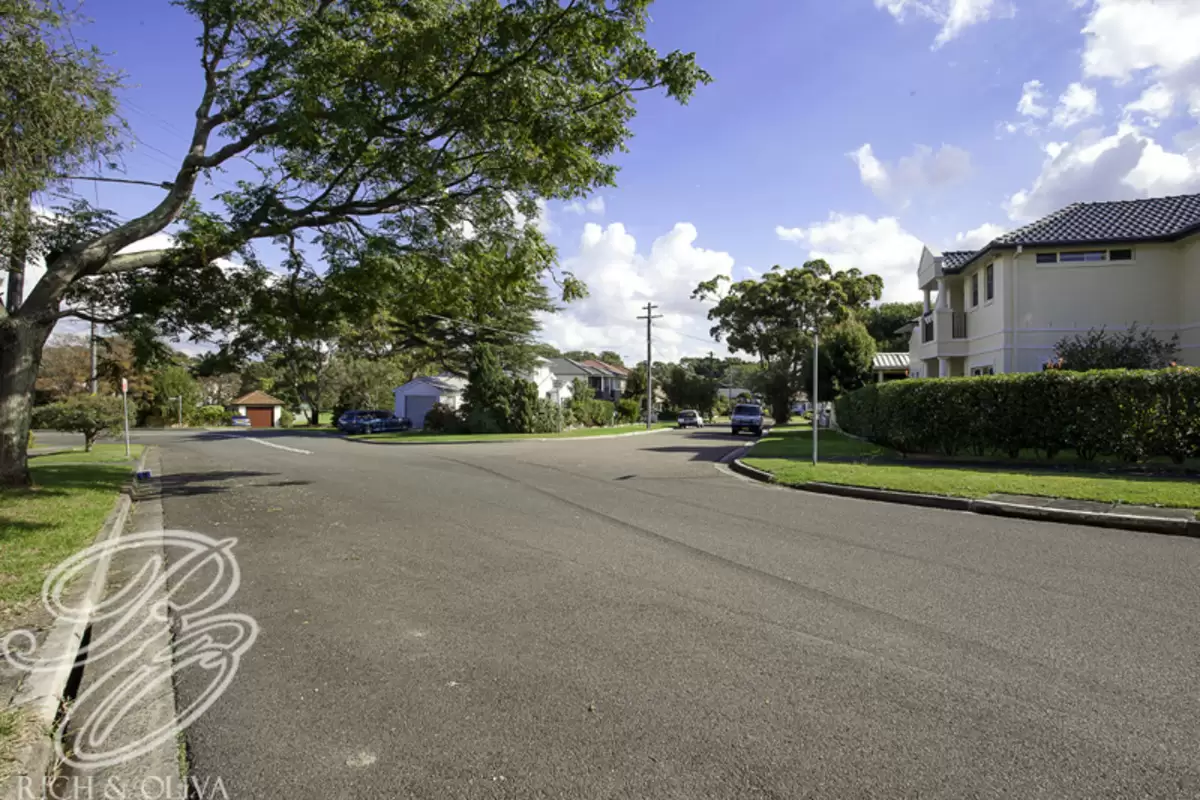 10 Renn Street, Kogarah Bay Sold by Rich & Oliva - image 5