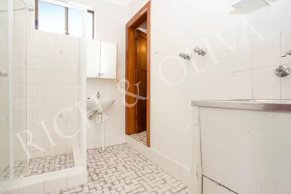 6 Sydney Street, Concord For Lease by Rich & Oliva - image 5