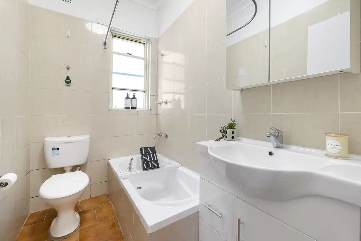 8 Burnham Street, Belfield Sold by Rich & Oliva - image 13