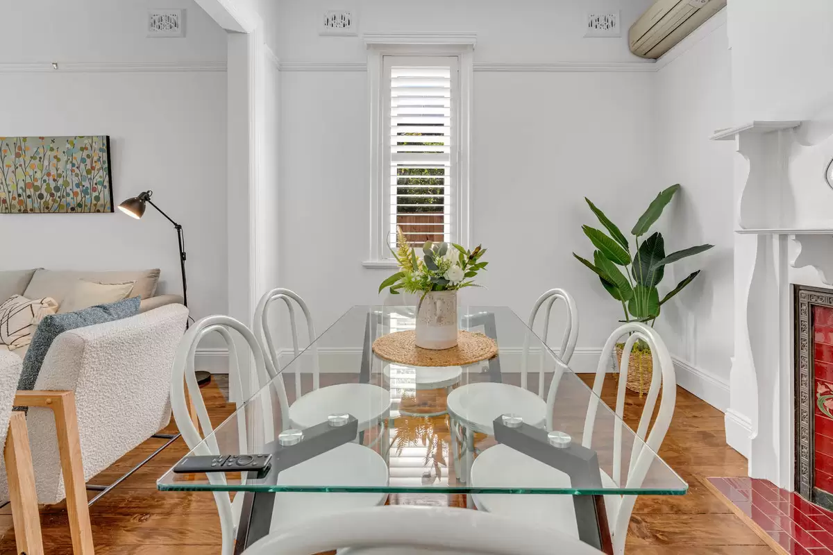 38 Kenilworth Street, Croydon Auction by Rich & Oliva - image 8