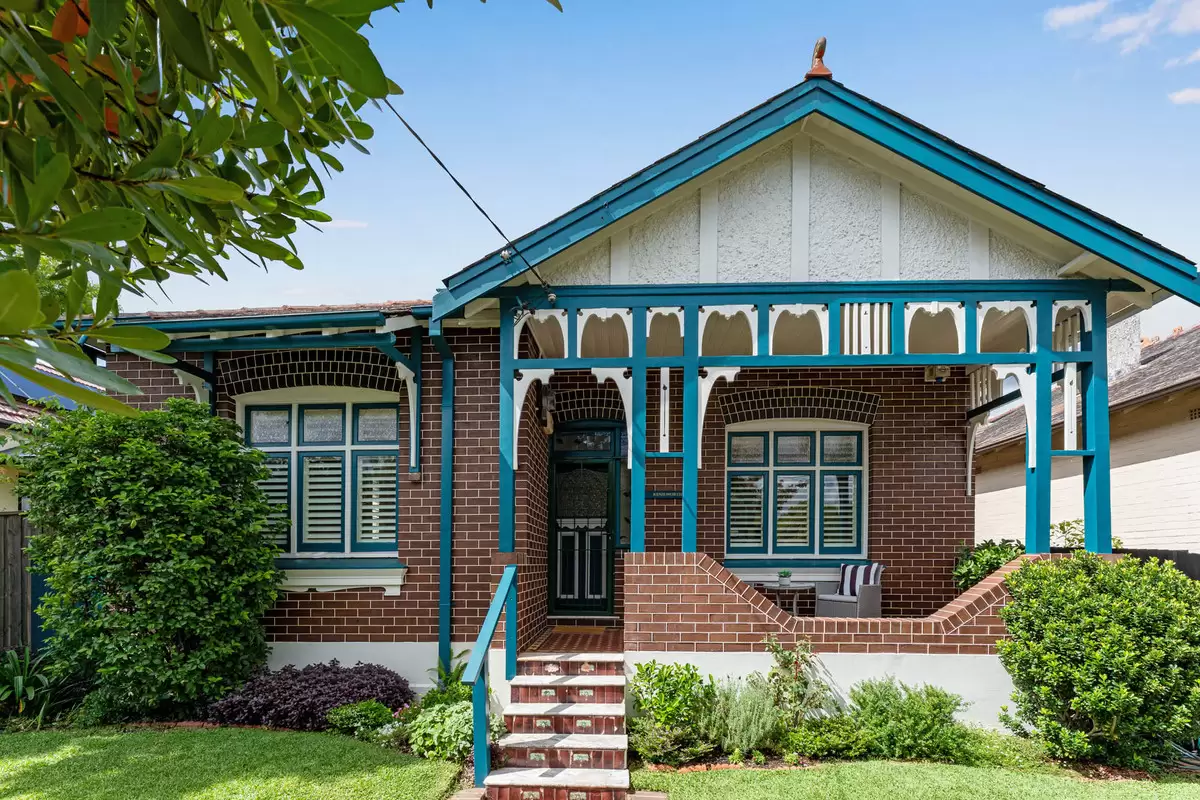 38 Kenilworth Street, Croydon Auction by Rich & Oliva - image 1