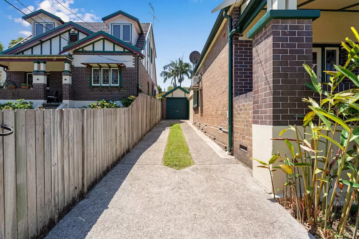 41 Lasswade Street, Ashbury Auction by Rich & Oliva - image 19