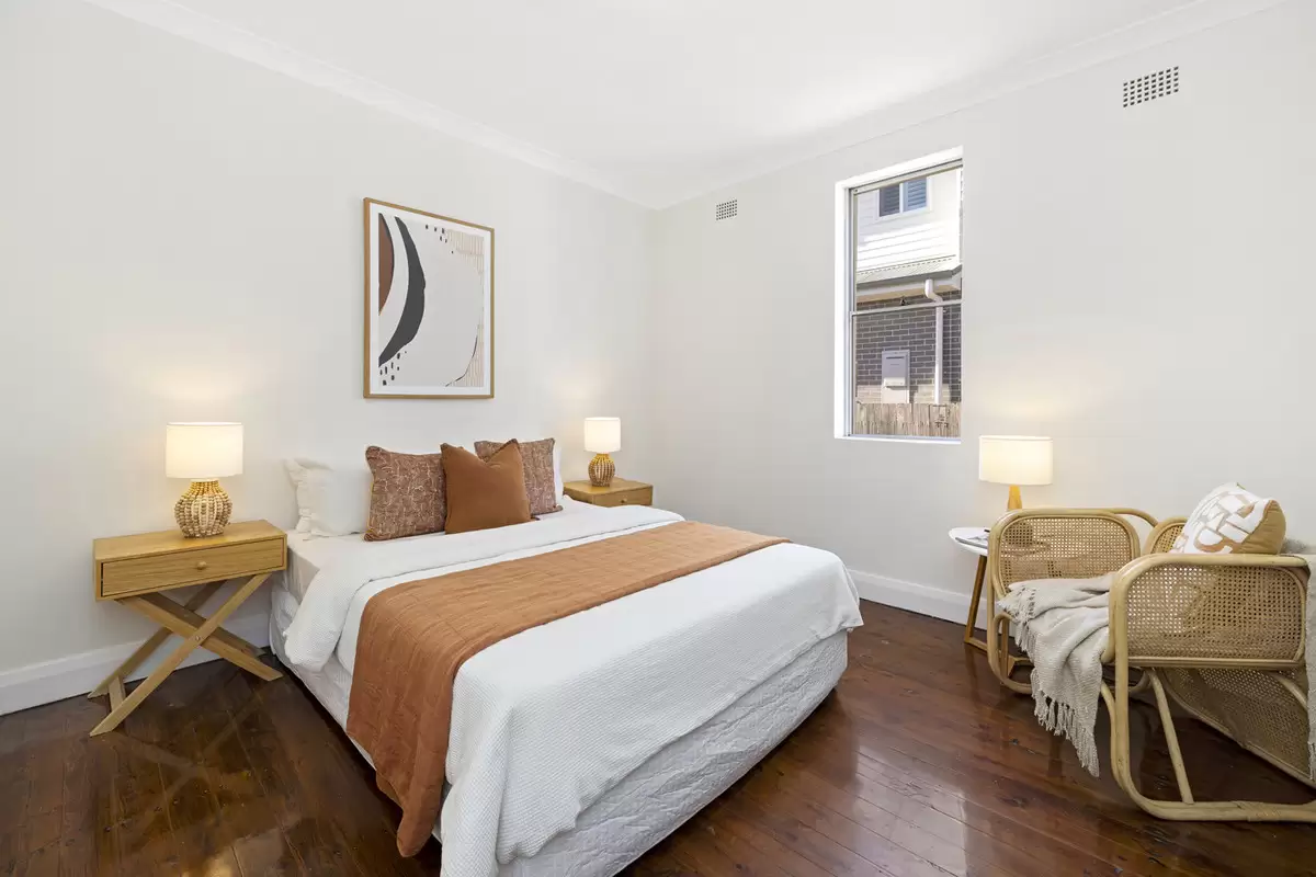 35 Stanley Street, Croydon Park Auction by Rich & Oliva - image 5