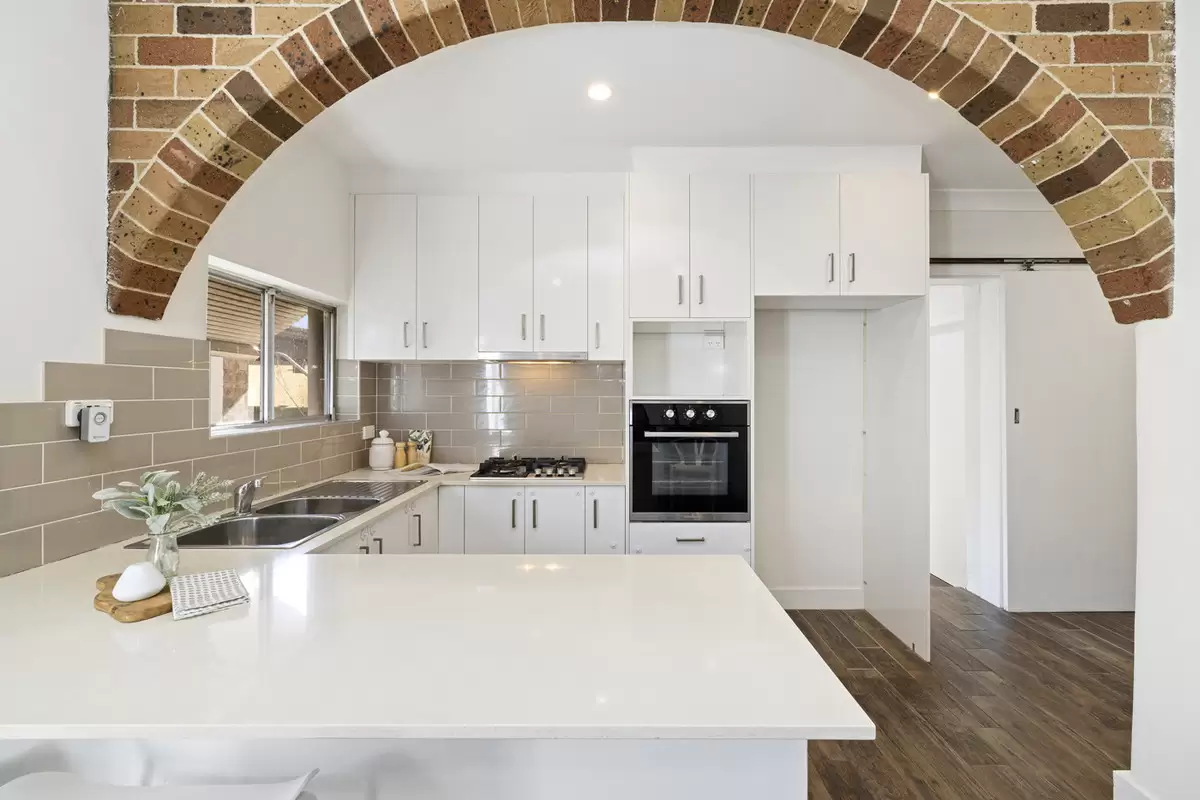 35 Stanley Street, Croydon Park Auction by Rich & Oliva - image 7