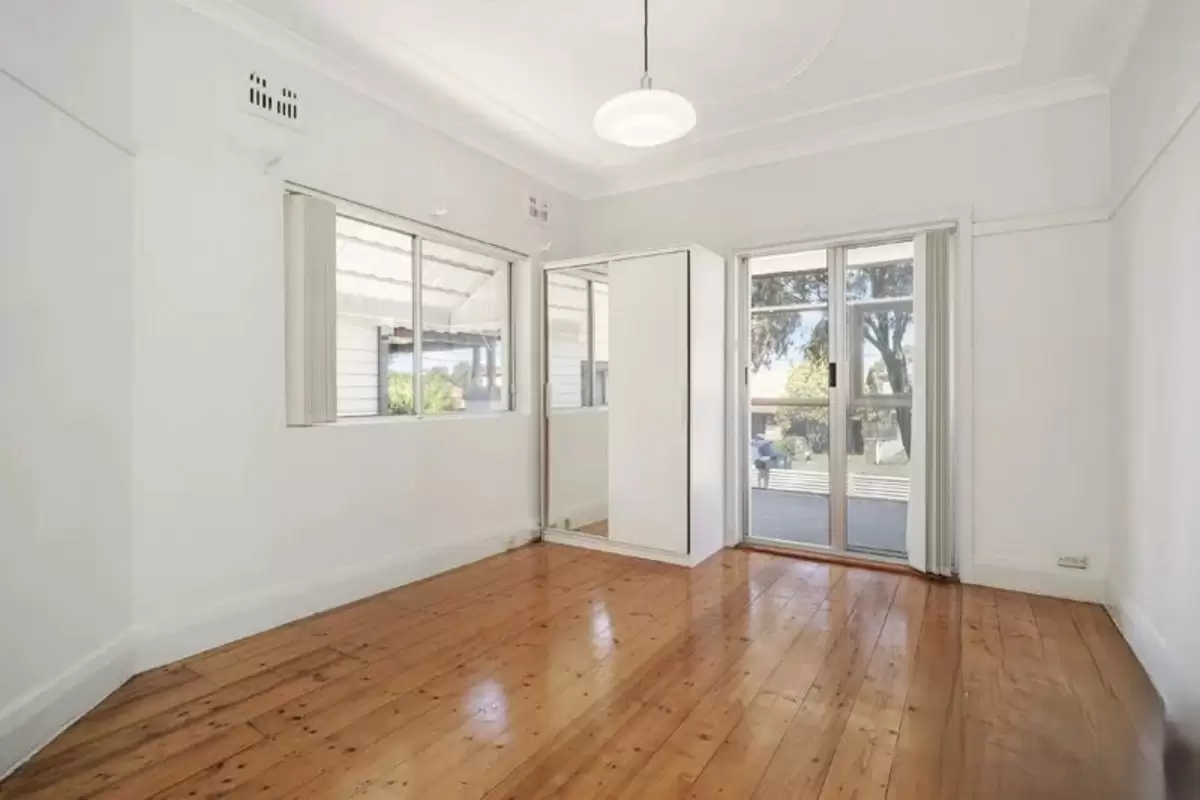 10 Mina Rosa Street, Enfield Leased by Rich & Oliva - image 2