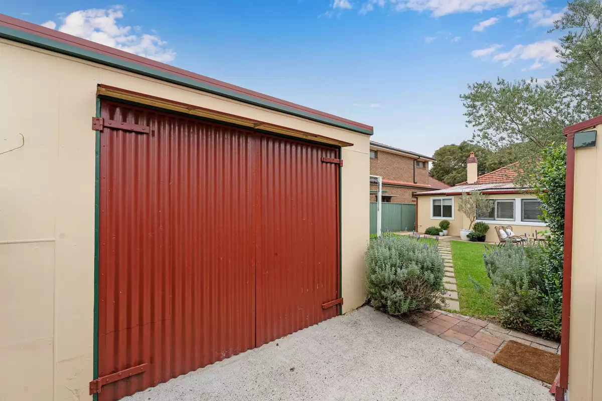 61 Trevenar Street, Ashbury Auction by Rich & Oliva - image 17