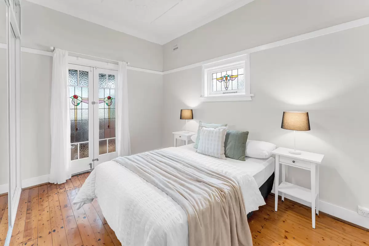 61 Trevenar Street, Ashbury Auction by Rich & Oliva - image 2