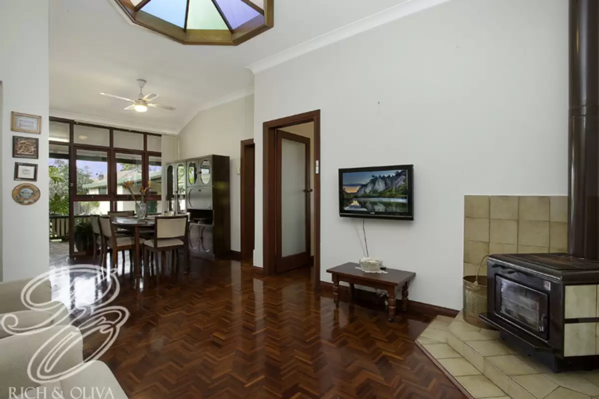 18 Kelso Street, Burwood Heights Sold by Rich & Oliva - image 3