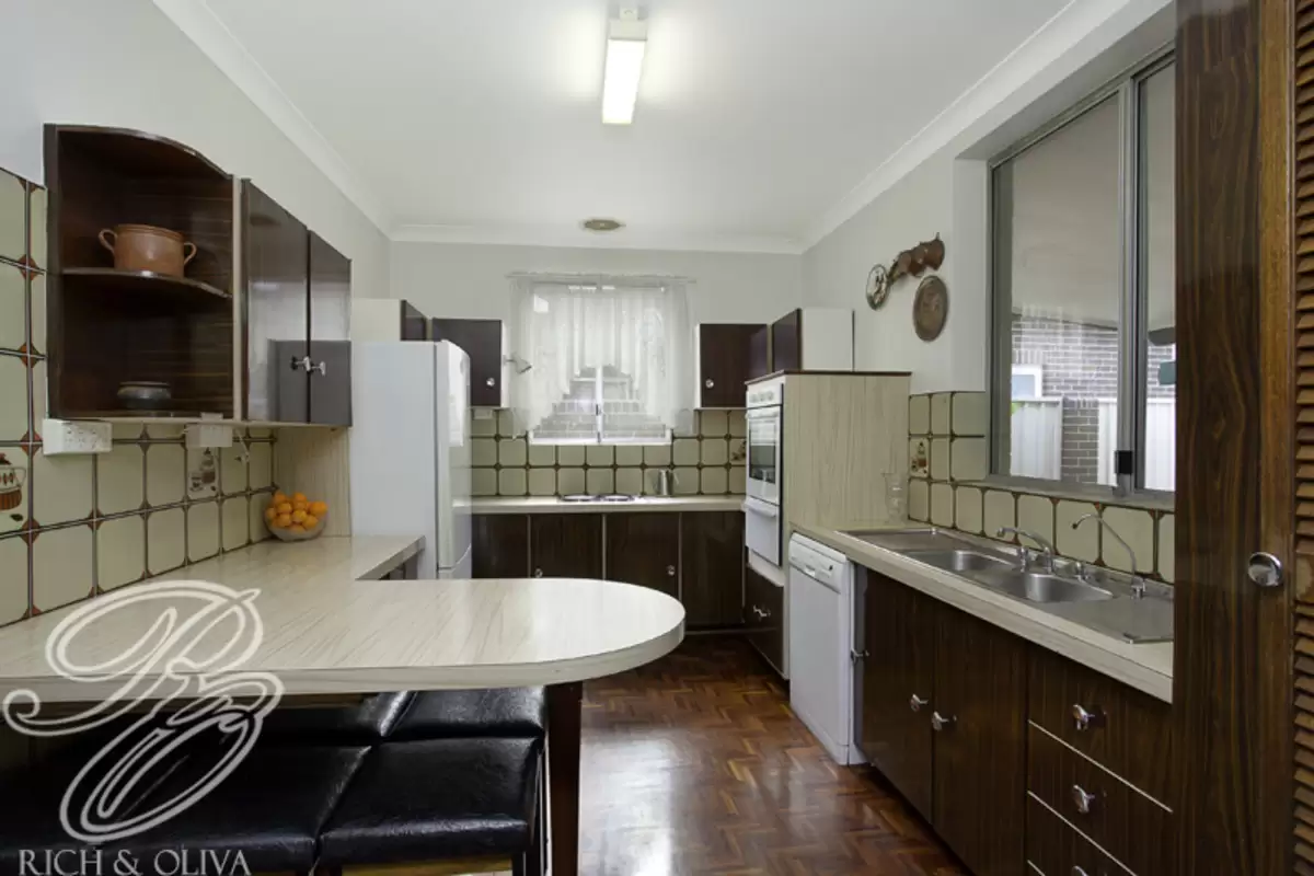18 Kelso Street, Burwood Heights Sold by Rich & Oliva - image 5