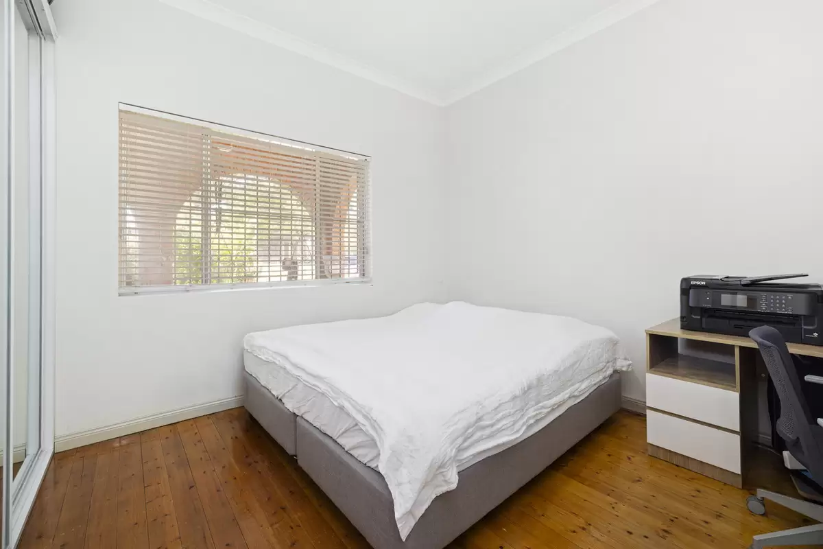 44 Minter Street, Canterbury Auction by Rich & Oliva - image 4
