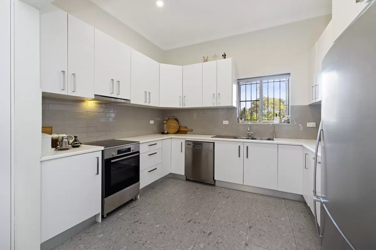 44 Minter Street, Canterbury Auction by Rich & Oliva - image 9