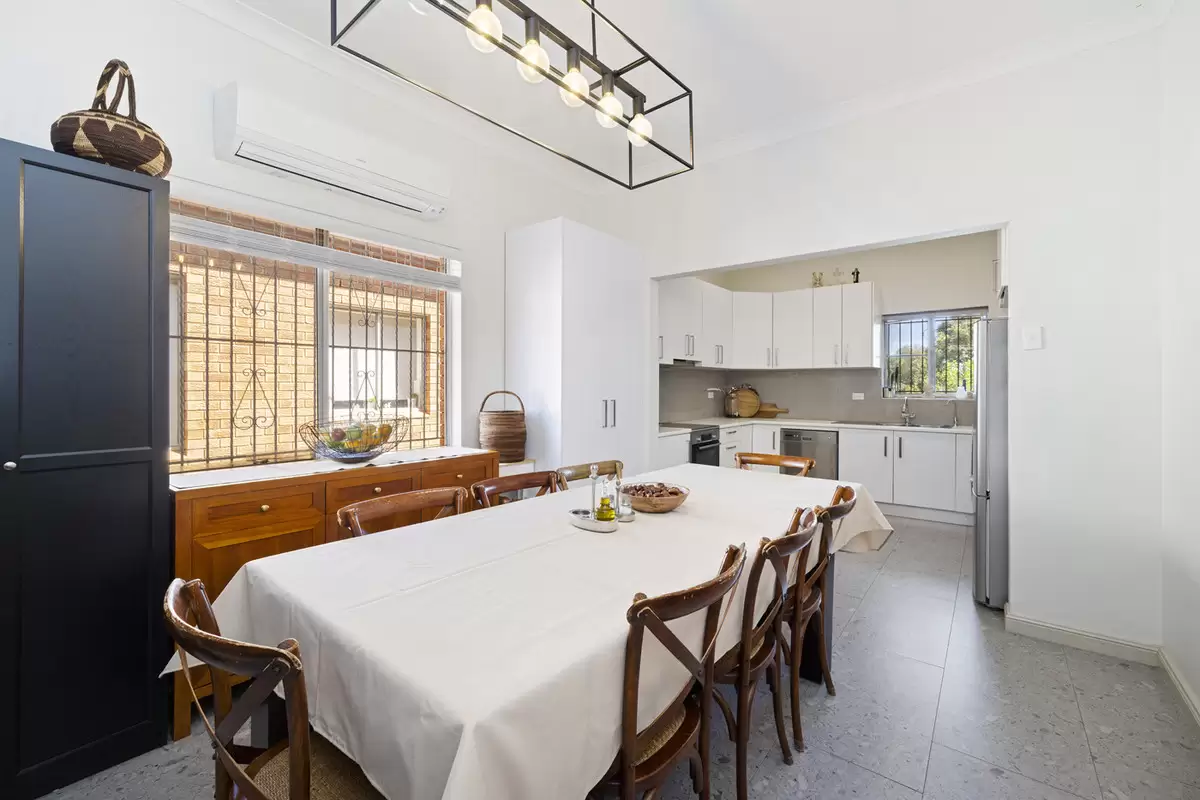 44 Minter Street, Canterbury Auction by Rich & Oliva - image 8