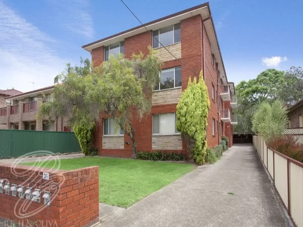 4/36 Pembroke Street, Ashfield Leased by Rich & Oliva - image 1