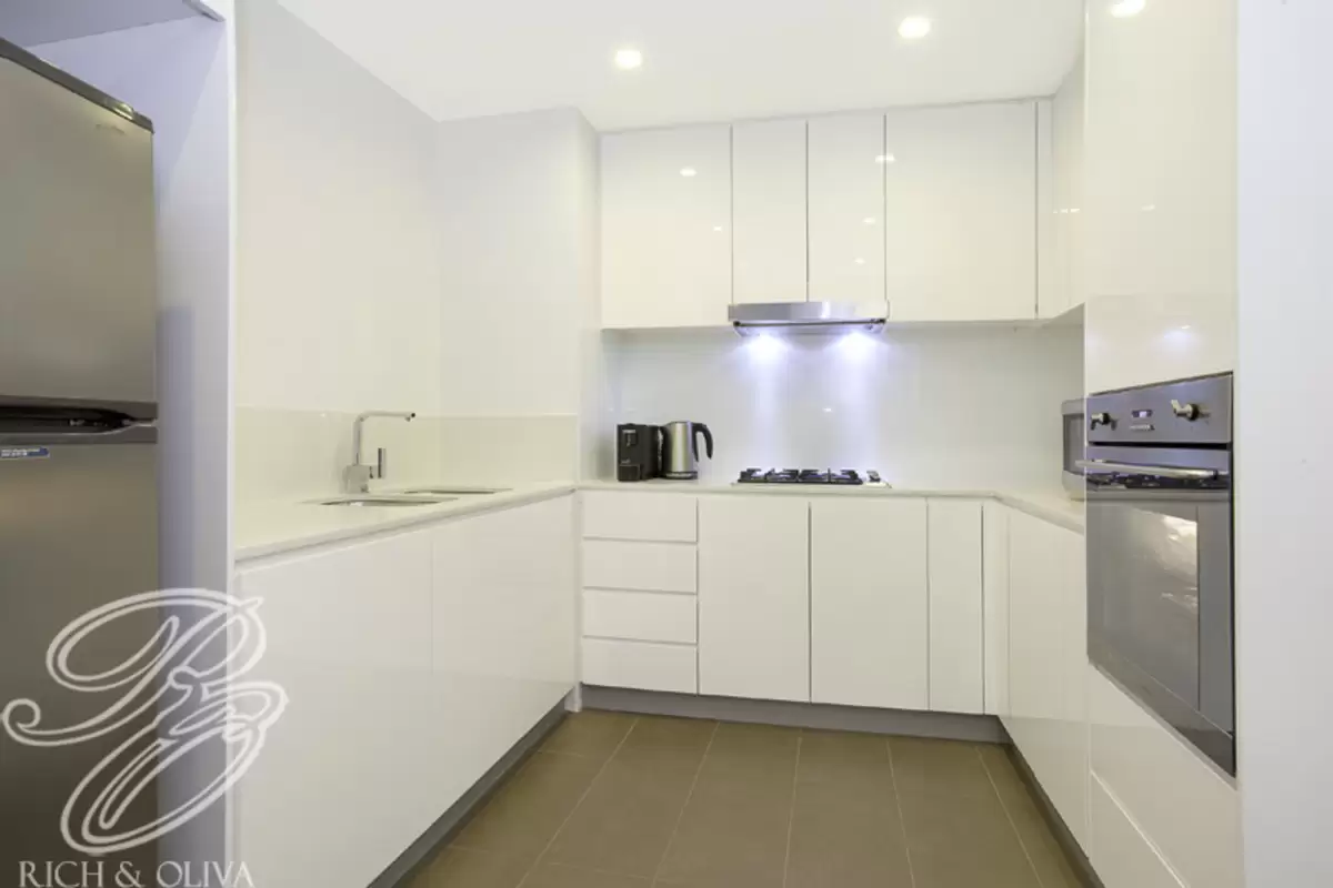 C305/11 Mashman Avenue, Kingsgrove Sold by Rich & Oliva - image 5