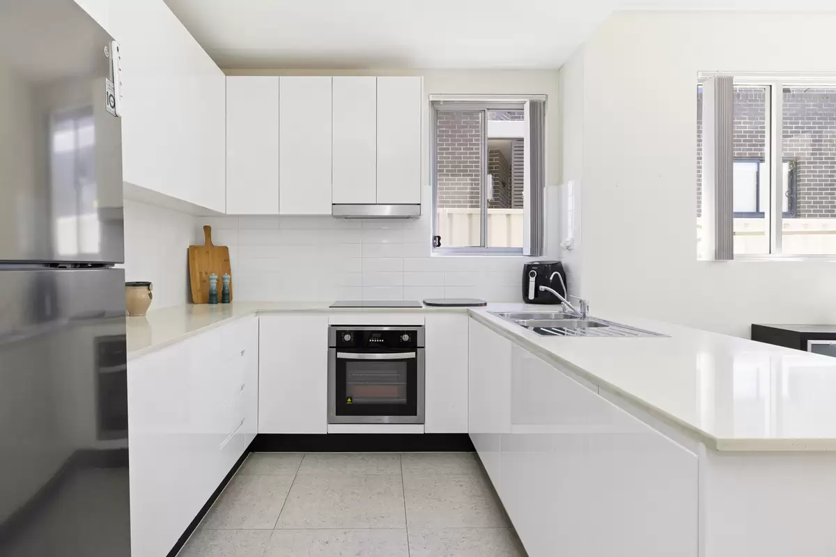 1/92 Liverpool Road, Burwood Heights Auction by Rich & Oliva - image 8