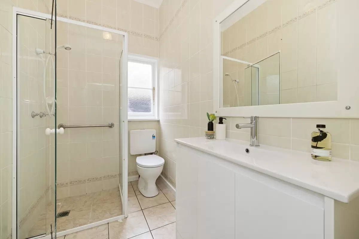 30 Roslyn Street, Ashbury Auction by Rich & Oliva - image 15
