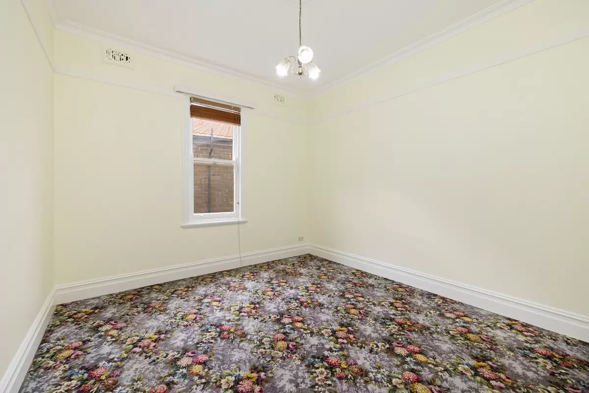 8 David Street, Croydon Auction by Rich & Oliva - image 6
