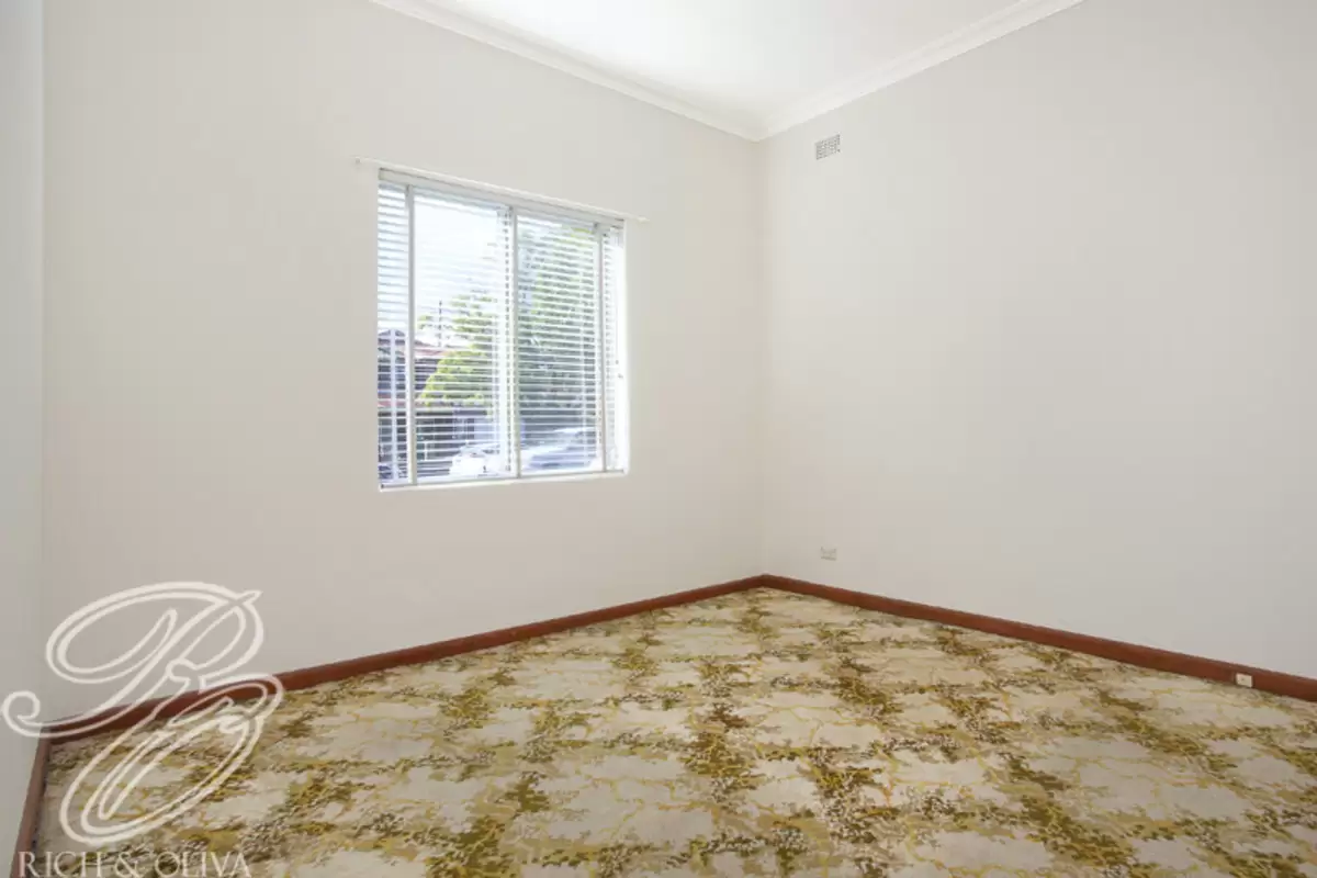 39 Beaufort Street, Croydon Park Sold by Rich & Oliva - image 5