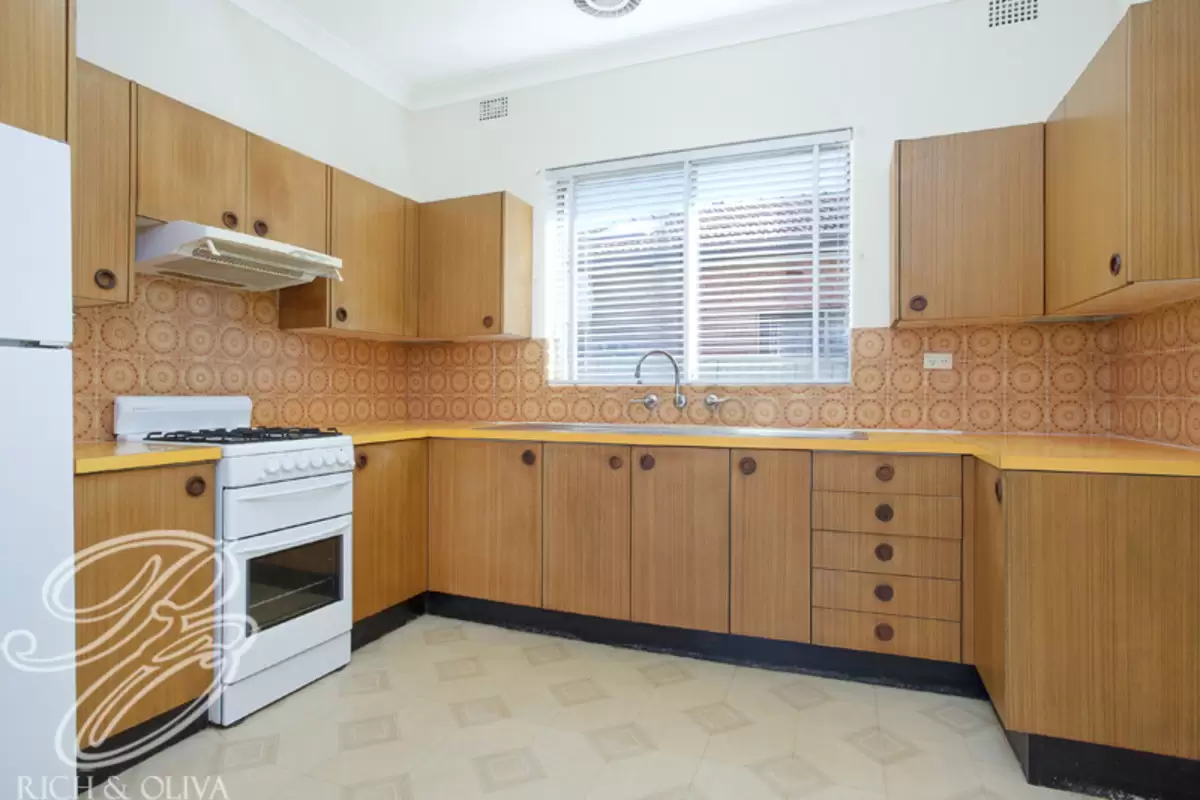 39 Beaufort Street, Croydon Park Sold by Rich & Oliva - image 3