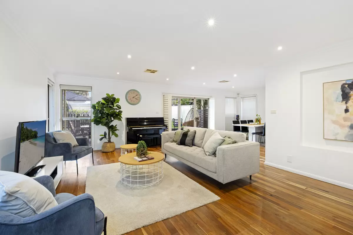 13 Cooks Avenue, Canterbury Auction by Rich & Oliva - image 4